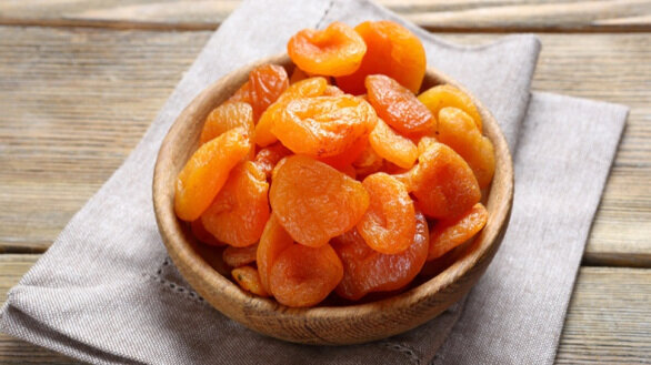 apricots-nutrition-iron.jpg
